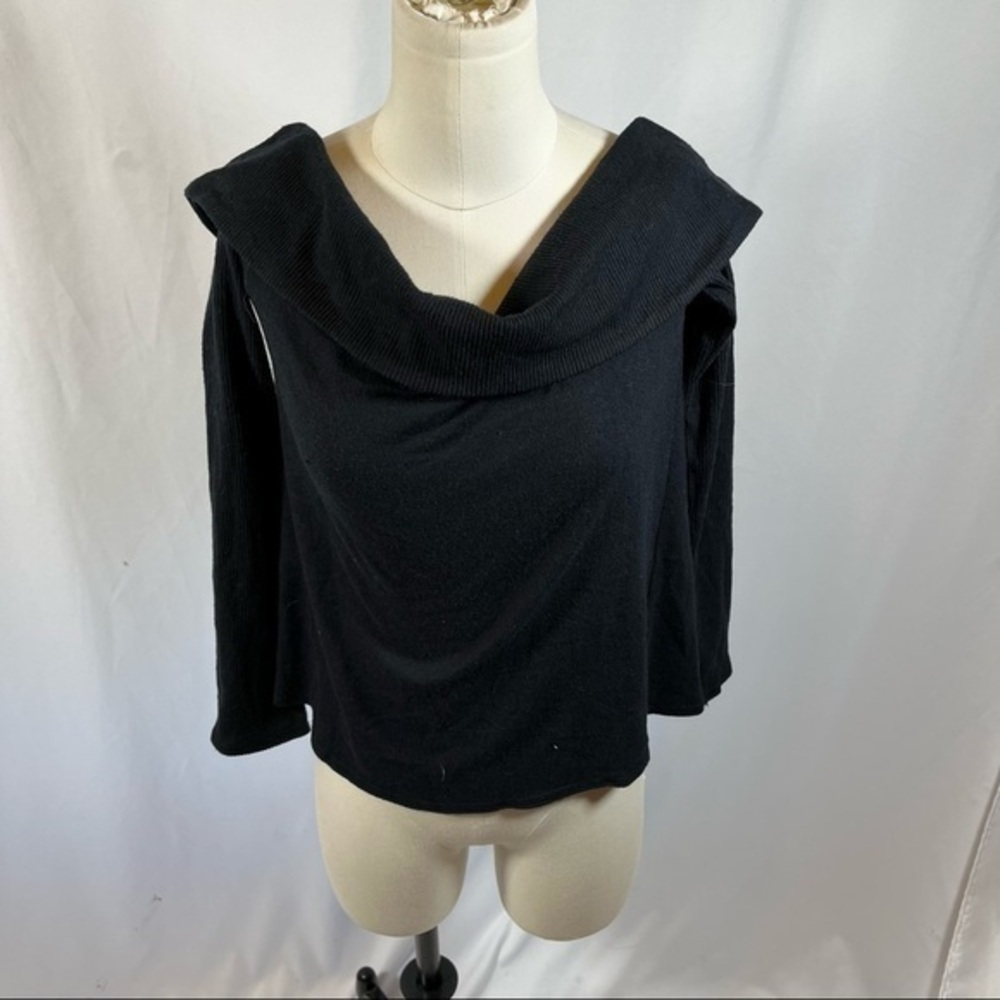 Forever21 Black off The Shoulders Sweater